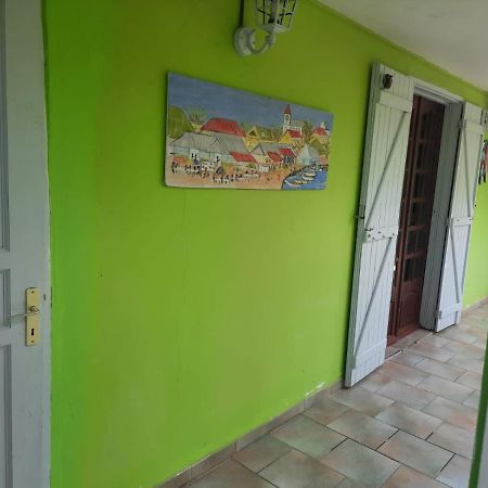 Ferienwohnung Le Jardin De Massieux Bouillante Exterior foto
