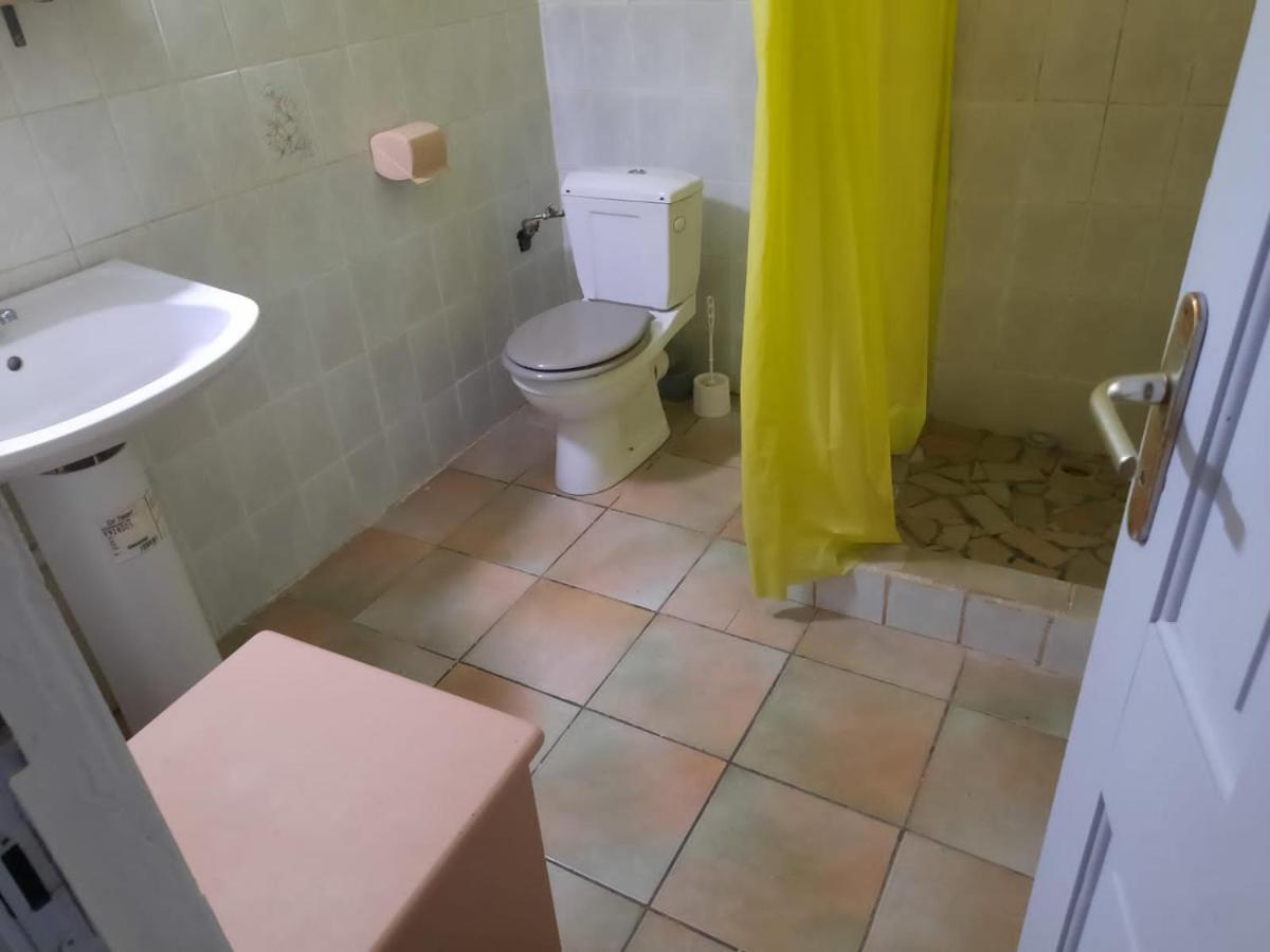 Ferienwohnung Le Jardin De Massieux Bouillante Exterior foto